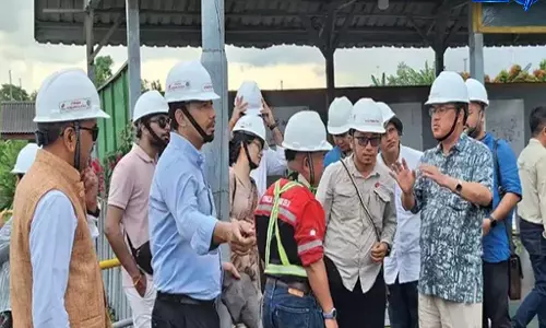 Itanagar: ऑयल पाम की बेहतरीन प्रैक्टिस सीखने AP टीम इंडोनेशिया रवाना Itanagar: ऑयल पाम की बेहतरीन प्रैक्टिस सीखने AP टीम इंडोनेशिया रवाना
