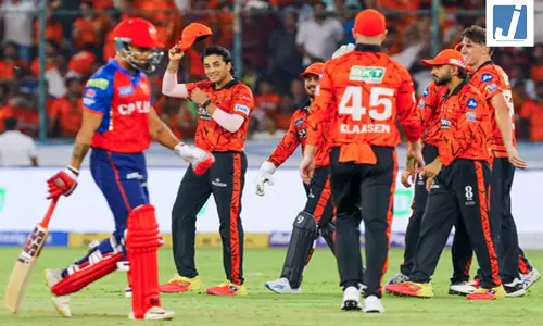 IPL 2026: पंजाब किंग्स को हराकर SRH बनी नंबर 1, ऑरेंज कैप और पर्पल कैप किसके पास? IPL 2026: पंजाब किंग्स को हराकर SRH बनी नंबर 1, ऑरेंज कैप और पर्पल कैप किसके पास?