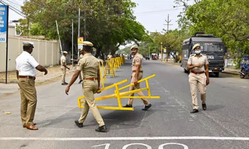 तमिलनाडु में सरकार गठन को लेकर अनिश्चितता के बीच खुफिया एजेंसियों ने पुलिस को किया अलर्ट तमिलनाडु में सरकार गठन को लेकर अनिश्चितता के बीच खुफिया एजेंसियों ने पुलिस को किया अलर्ट