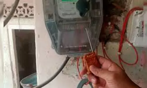 Jaipur: बिजली चोरी पर बड़ी कार्रवाई, कई इकाइयां पकड़ी गईं Jaipur: बिजली चोरी पर बड़ी कार्रवाई, कई इकाइयां पकड़ी गईं