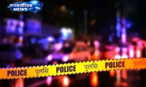 Kulgam में NH-44 पर एक व्यक्ति मृत मिला, पुलिस को हिट-एंड-रन का शक Kulgam में NH-44 पर एक व्यक्ति मृत मिला, पुलिस को हिट-एंड-रन का शक