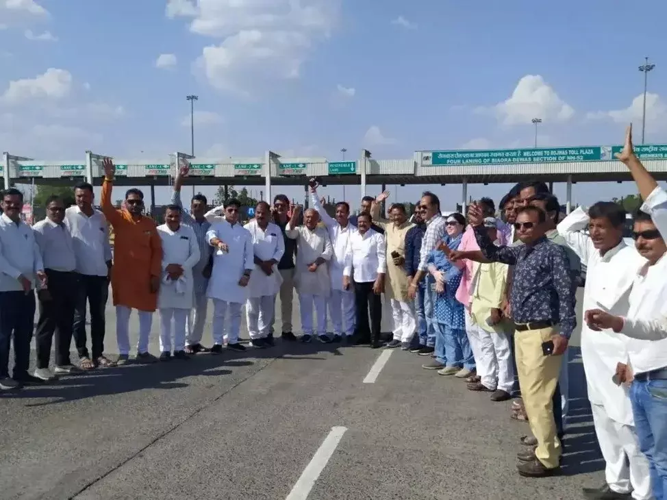 Bhopal: कांग्रेस का सरकार के खिलाफ बड़ा मोर्चा, आगरा-मुंबई हाईवे पर 7 जगह चक्काजाम