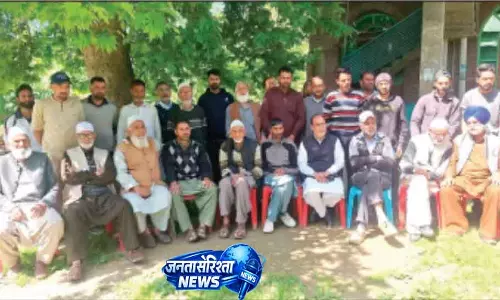 Kashmir  निवासियों ने GMC के काम और नुटनुसा शिफ्टिंग पर विरोध जताया