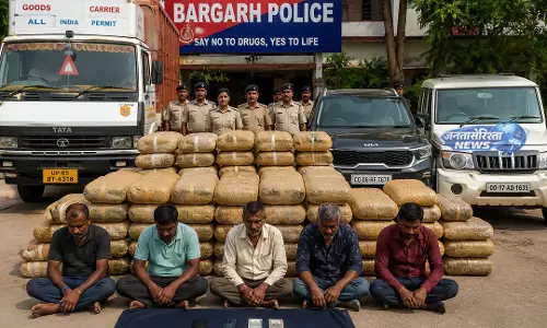 Bargarh : अंतरराज्यीय गांजा तस्करी रैकेट का भंडाफोड़, 1,914 किलो गांजा बरामद