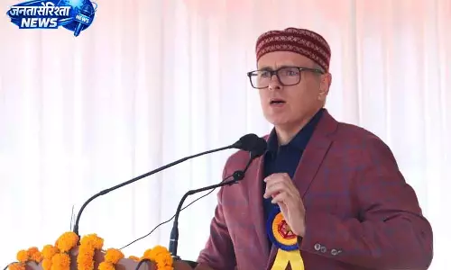 Srinagar CM उमर इंतज़ार में, राजनीतिक तूफ़ान की संभावना