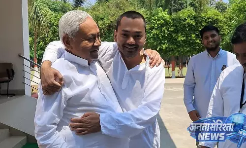 Bihar : गांधी मैदान में भव्य समारोह, पीएम मोदी और कई केंद्रीय मंत्री रहे मौजूद Bihar : गांधी मैदान में भव्य समारोह, पीएम मोदी और कई केंद्रीय मंत्री रहे मौजूद