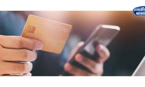रोज़ाना खर्चों के लिए क्रेडिट कार्ड: स्मार्ट या जोखिम भरा?