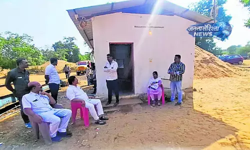 MLA अरागा ज्ञानेंद्र का आरोप: रेत तस्करी में विभागों की मिलीभगत