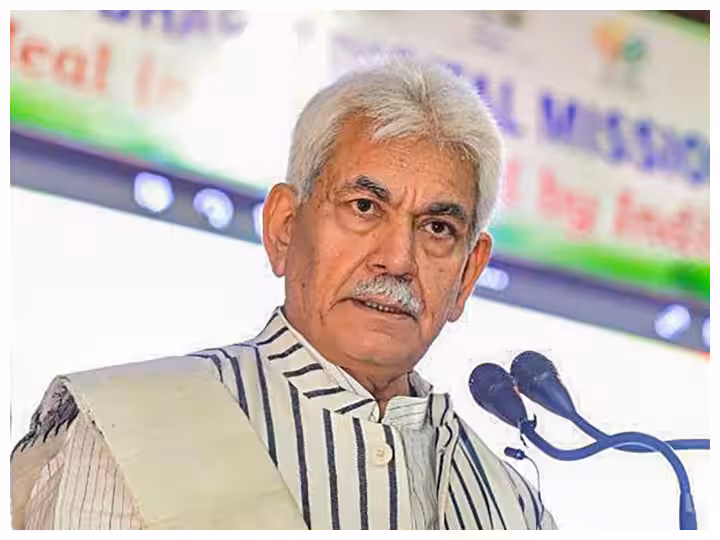 Srinagar: उपराज्यपाल मनोज सिन्हा ने सेना की भूमिका की सराहना की Srinagar: उपराज्यपाल मनोज सिन्हा ने सेना की भूमिका की सराहना की