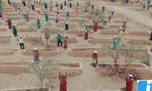 वर्षा जल सहेजकर भू -जल स्तर बढ़ाने प्रशासन क़ी अभिनव पहल वर्षा जल सहेजकर भू -जल स्तर बढ़ाने प्रशासन क़ी अभिनव पहल