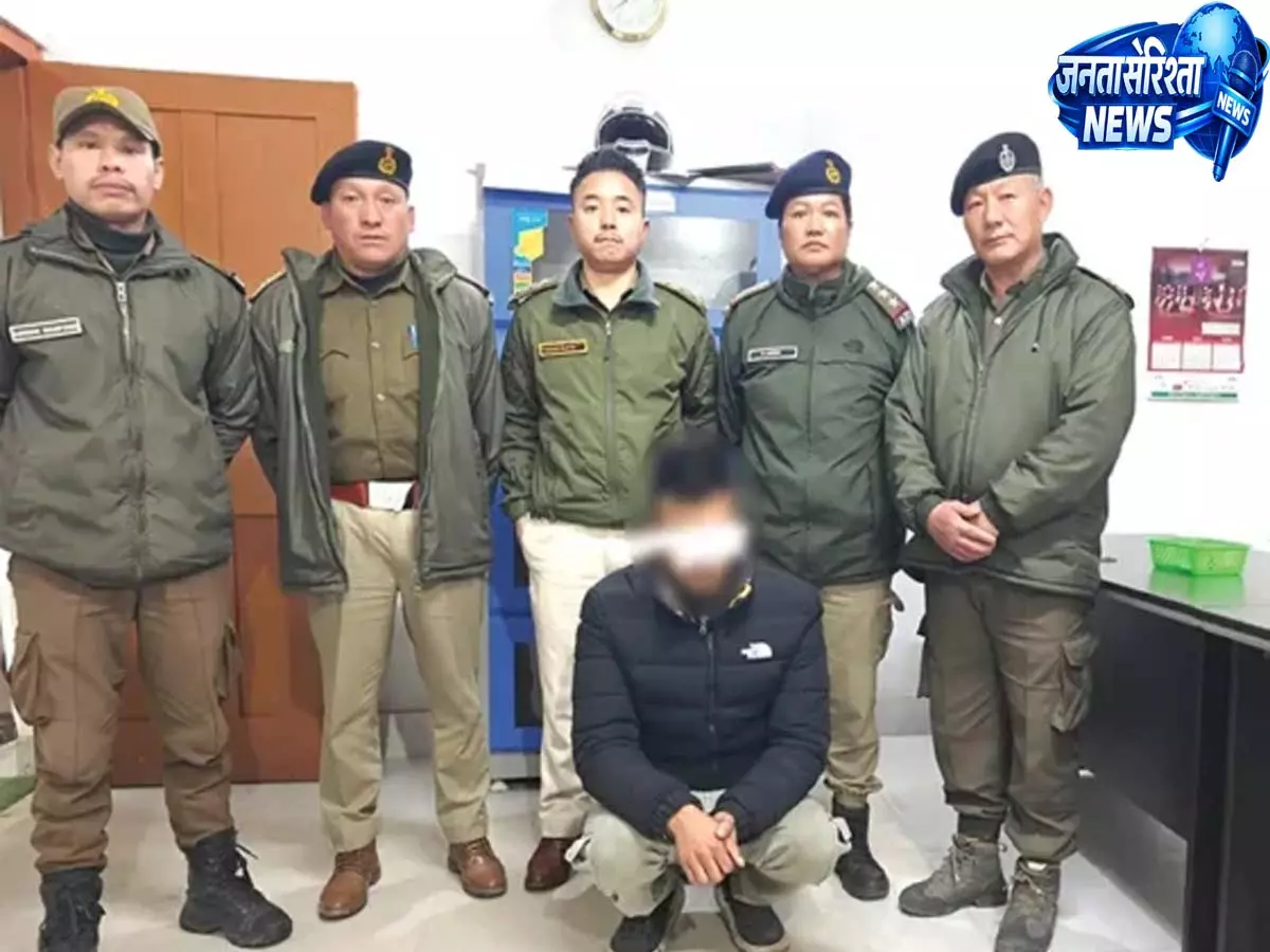 Tawang: टैक्सी ड्राइवर की चाकू घोंपकर हत्या, पुलिस ने शुरू की जांच Tawang: टैक्सी ड्राइवर की चाकू घोंपकर हत्या, पुलिस ने शुरू की जांच