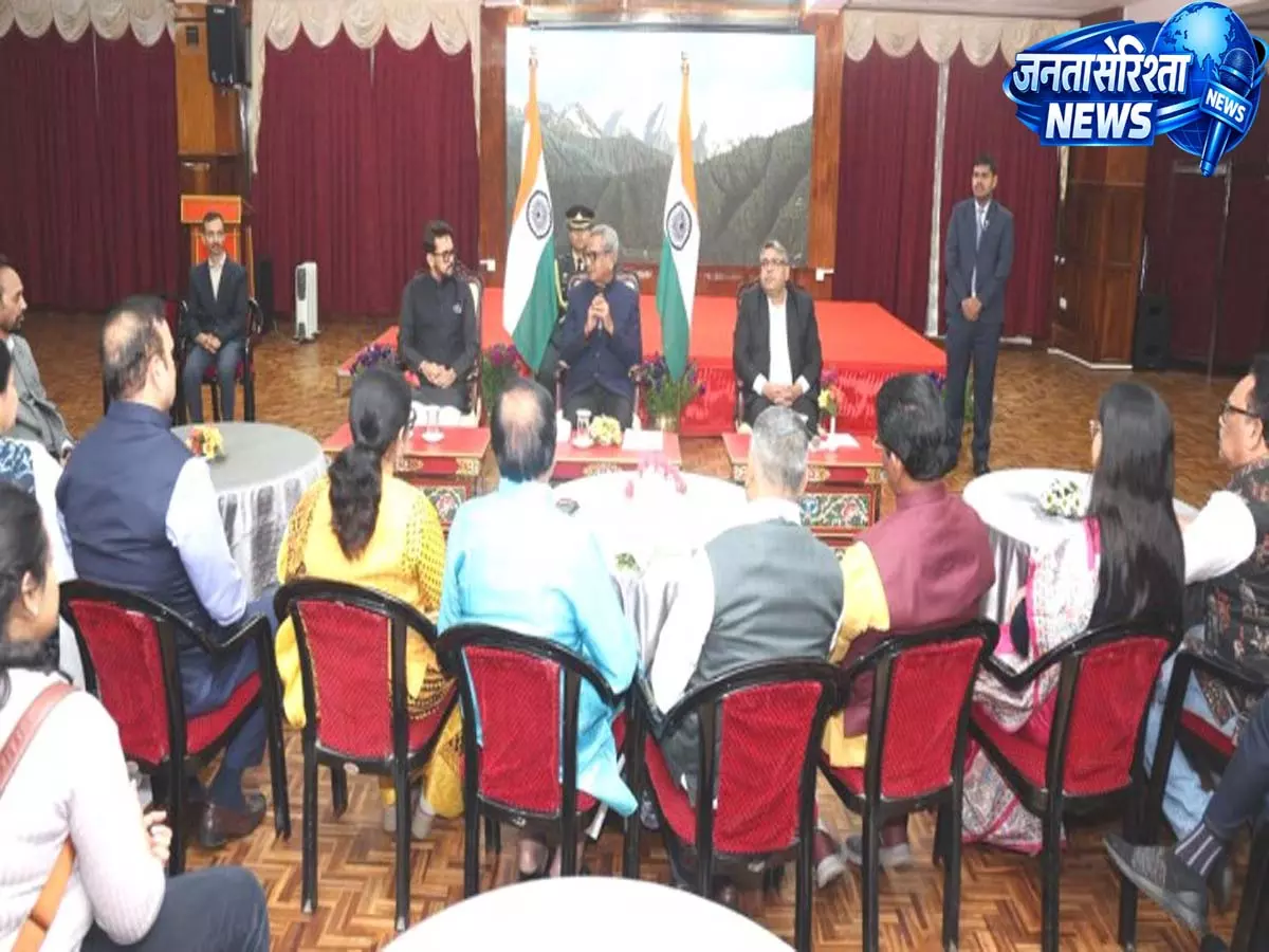 Sikkim: संसदीय समिति ने राज्यपाल माथुर से की मुलाकात Sikkim: संसदीय समिति ने राज्यपाल माथुर से की मुलाकात