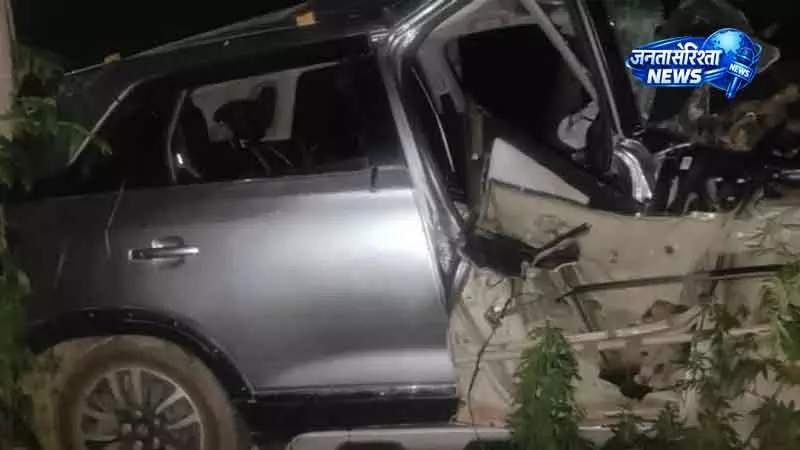 Gurugram समाचार: ट्रक और कार की टक्कर में पटवारी समेत तीन की मौत Gurugram समाचार: ट्रक और कार की टक्कर में पटवारी समेत तीन की मौत