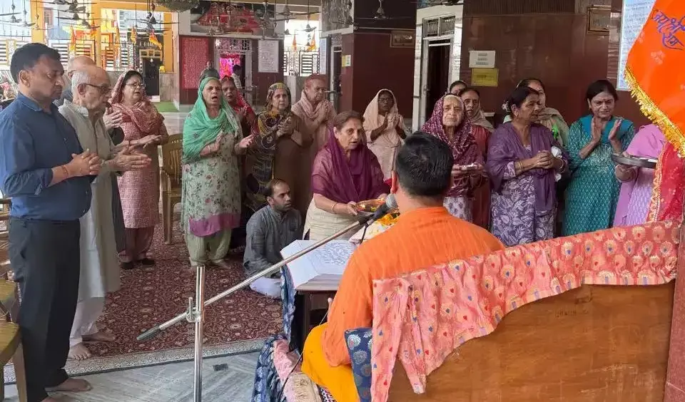 Jammu: एक माह के रामायण पाठ का भव्य समापन Jammu: एक माह के रामायण पाठ का भव्य समापन