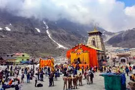 Guptkashi: धार्मिक स्थल पर हथियार मिलने से सुरक्षा सवालों में Guptkashi: धार्मिक स्थल पर हथियार मिलने से सुरक्षा सवालों में