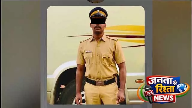 Bhubaneswar: एयरफ़ील्ड पुलिस ने नकली पुलिस अधिकारी को गिरफ़्तार किया Bhubaneswar: एयरफ़ील्ड पुलिस ने नकली पुलिस अधिकारी को गिरफ़्तार किया