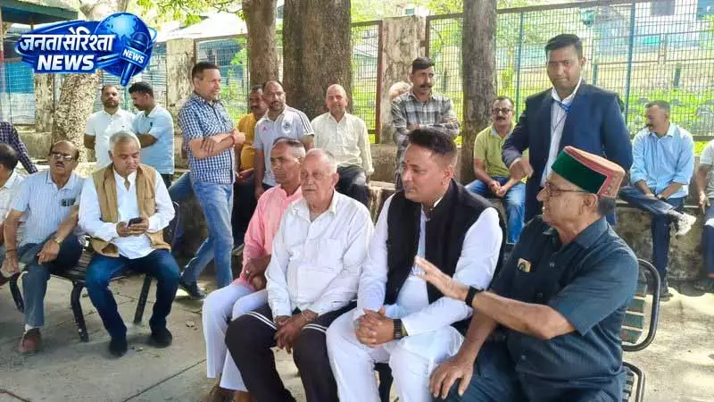 Kangra में रेल सेवा बहाल करने की मांग को सांसद ने समर्थन दिया Kangra में रेल सेवा बहाल करने की मांग को सांसद ने समर्थन दिया