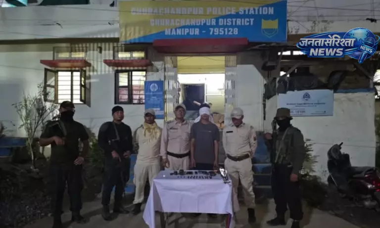 Manipur-म्यांमार बॉर्डर पर तनाव बढ़ा, कुकी उग्रवादियों पर घरों में आग लगाने के आरोप Manipur-म्यांमार बॉर्डर पर तनाव बढ़ा, कुकी उग्रवादियों पर घरों में आग लगाने के आरोप