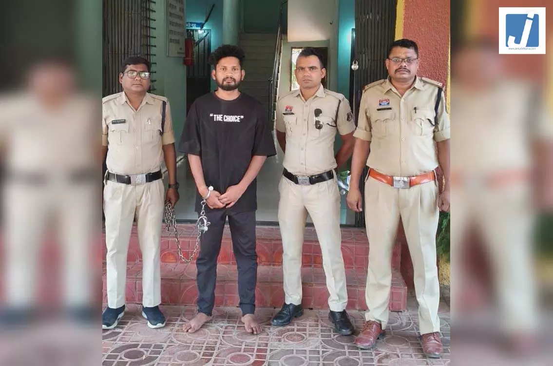 चाकूबाजी फिर हत्या, बाइक एक्सीडेंट और पैसों के लेन-देन की बात को लेकर दो पक्षों के बीच हुआ विवाद चाकूबाजी फिर हत्या, बाइक एक्सीडेंट और पैसों के लेन-देन की बात को लेकर दो पक्षों के बीच हुआ विवाद