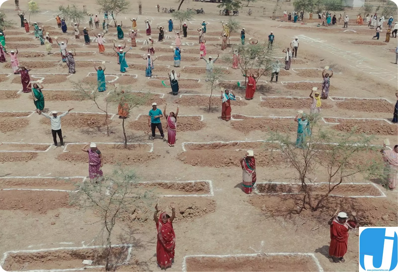 वर्षा जल सहेजकर भू -जल स्तर बढ़ाने प्रशासन क़ी अभिनव पहल वर्षा जल सहेजकर भू -जल स्तर बढ़ाने प्रशासन क़ी अभिनव पहल