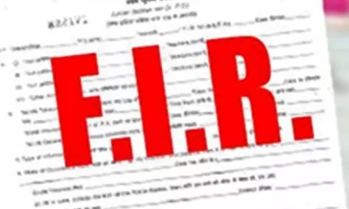 21 लाख लेकर पंडित प्रदीप मिश्रा को कथा करने नहीं बुलाया, FIR दर्ज