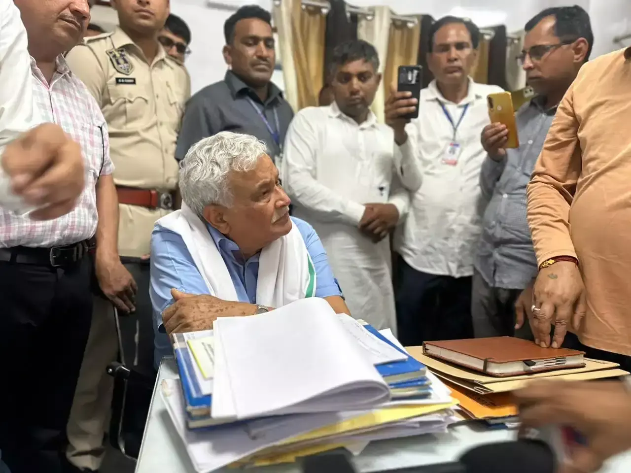 Jaipur: पीएम फसल बीमा योजना में अनियमितताओं का खुलासा Jaipur: पीएम फसल बीमा योजना में अनियमितताओं का खुलासा
