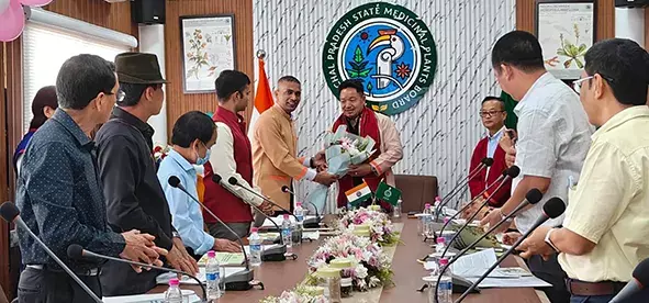 Arunachal: पोर्डुंग ने पारंपरिक औषधीय ज्ञान को बढ़ावा देने पर ज़ोर दिया Arunachal: पोर्डुंग ने पारंपरिक औषधीय ज्ञान को बढ़ावा देने पर ज़ोर दिया