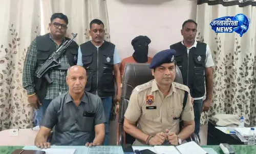 Haryana के डबवाली में एक करोड़ रुपये की हेरोइन जब्त, एक गिरफ्तार Haryana के डबवाली में एक करोड़ रुपये की हेरोइन जब्त, एक गिरफ्तार