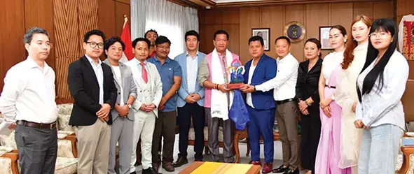 Arunachal: खांडू ने राज्य के क्रिएटिव सेक्टर को संस्थागत बनाने के लिए विजन पेश किया Arunachal: खांडू ने राज्य के क्रिएटिव सेक्टर को संस्थागत बनाने के लिए विजन पेश किया