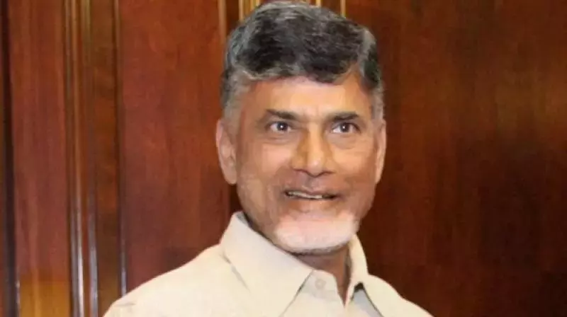 Andhra के मुख्यमंत्री ने कलेक्टरों से कहा कि वे कुछ नया करें और जनता की संतुष्टि को प्राथमिकता दें Andhra के मुख्यमंत्री ने कलेक्टरों से कहा कि वे कुछ नया करें और जनता की संतुष्टि को प्राथमिकता दें