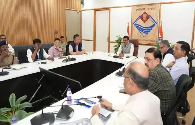 Dehradun: मानसून पूर्व सड़क मरम्मत अभियान तेज करने के आदेश Dehradun: मानसून पूर्व सड़क मरम्मत अभियान तेज करने के आदेश