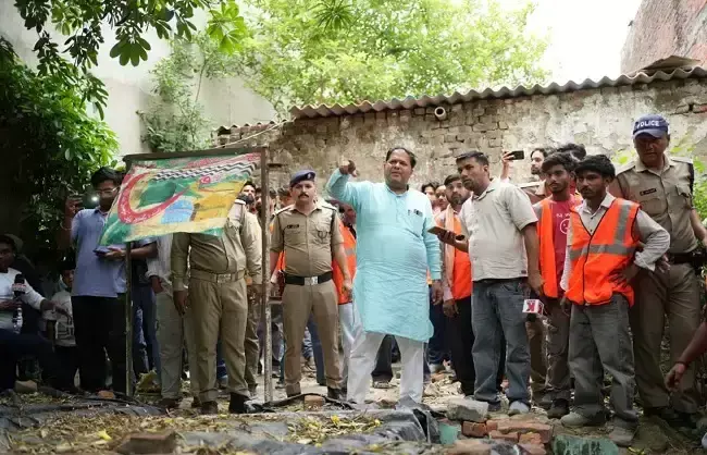 Rudrapur: सरकारी जमीन पर दफनाने के मामले की जांच तेज