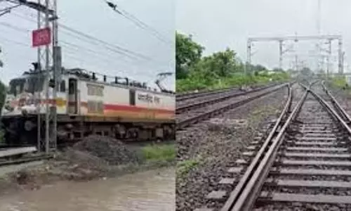Gurugram: ट्रैक पर रुकीं मां-बेटी, दूसरी ट्रेन बनी काल Gurugram: ट्रैक पर रुकीं मां-बेटी, दूसरी ट्रेन बनी काल