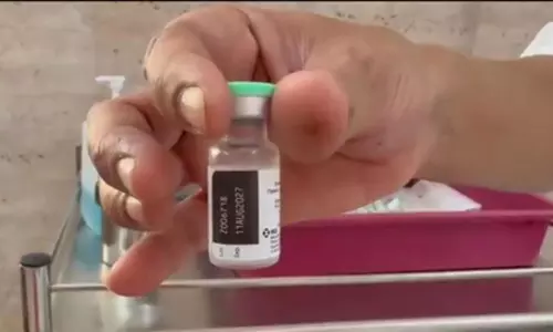Gandhinagar: गुजरात में 5 लाख बेटियों को मुफ्त वैक्सीन Gandhinagar: गुजरात में 5 लाख बेटियों को मुफ्त वैक्सीन