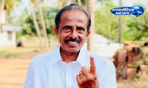 Kerala : मुख्यमंत्री पद की सिफारिश को लेकर विवाद, कांग्रेस में बढ़ी हलचल Kerala : मुख्यमंत्री पद की सिफारिश को लेकर विवाद, कांग्रेस में बढ़ी हलचल
