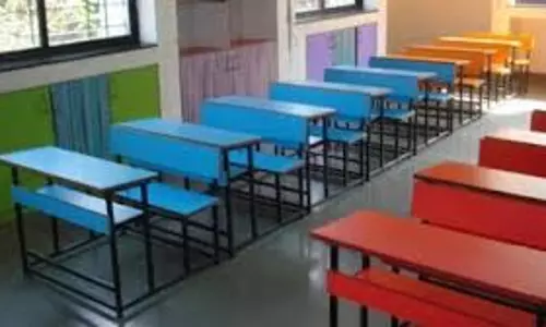 Kota: सरकारी विद्यालयों में नई सुविधाएं, फर्नीचर वितरण