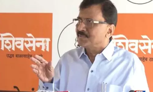 Sanjay Raut का बयान, बोले– “ट्रंप को सुधारना मेरा फ़र्ज़”, ममता की लोकतंत्र लड़ाई का समर्थन Sanjay Raut का बयान, बोले– “ट्रंप को सुधारना मेरा फ़र्ज़”, ममता की लोकतंत्र लड़ाई का समर्थन