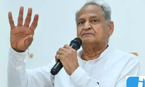 राजस्थान की स्वास्थ्य व्यवस्था पूरी तरह से ध्वस्त हो चुकी है: अशोक गहलोत