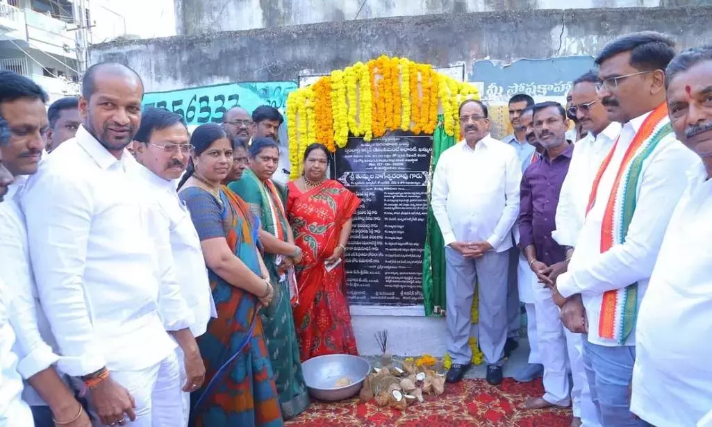 Telangana: तुम्माला ने सभी निर्वाचन क्षेत्रों में विकास का वादा किया Telangana: तुम्माला ने सभी निर्वाचन क्षेत्रों में विकास का वादा किया
