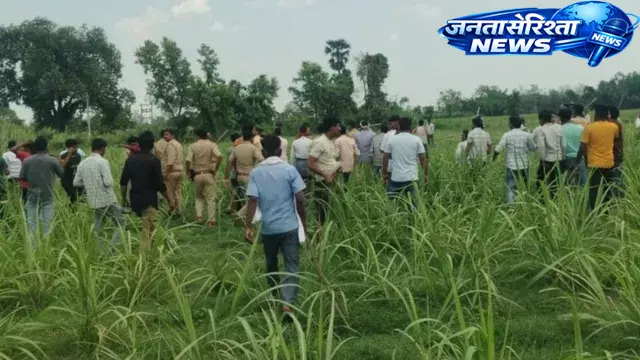 UP–बिहार सीमा पर तेंदुए का आतंक, पूर्नहा मिश्र गांव में ग्रामीणों ने घेरा UP–बिहार सीमा पर तेंदुए का आतंक, पूर्नहा मिश्र गांव में ग्रामीणों ने घेरा