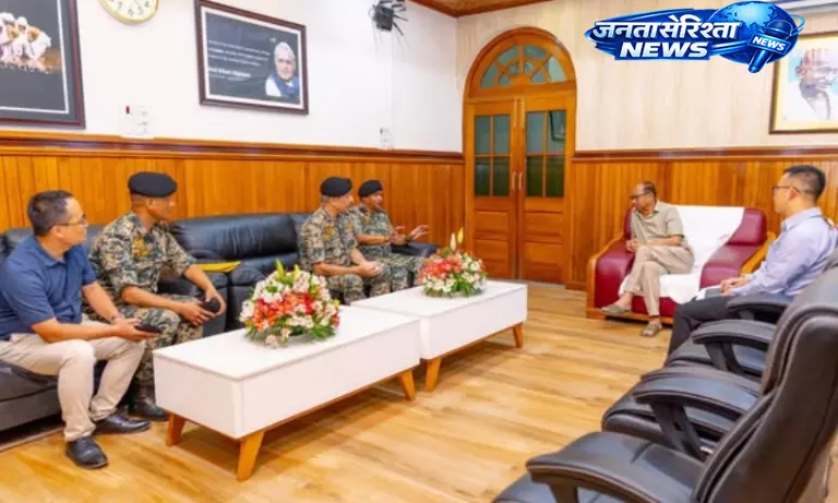 Manipur : कामजोंग में हिंसा, बॉर्डर गांवों पर हमला-आगजनी, कई घर जले, लोग लापता Manipur : कामजोंग में हिंसा, बॉर्डर गांवों पर हमला-आगजनी, कई घर जले, लोग लापता