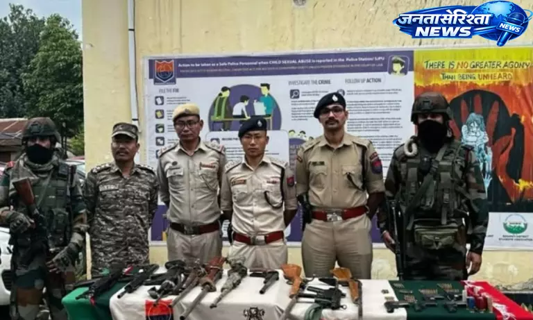 Manipur : एंटी-इंसर्जेंसी ऑपरेशन, हथियार बरामद और कैंप ध्वस्त Manipur : एंटी-इंसर्जेंसी ऑपरेशन, हथियार बरामद और कैंप ध्वस्त