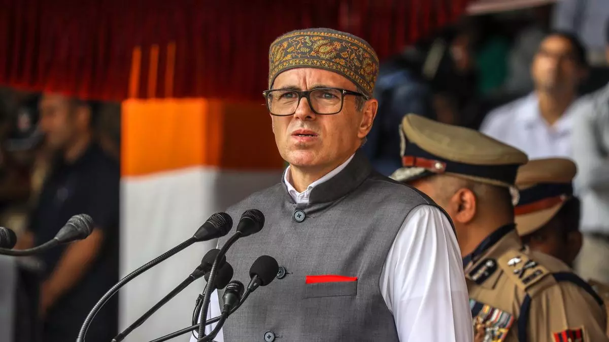 Srinagar: उमर अब्दुल्ला ने विजय को रोकने को बताया अनुचित Srinagar: उमर अब्दुल्ला ने विजय को रोकने को बताया अनुचित