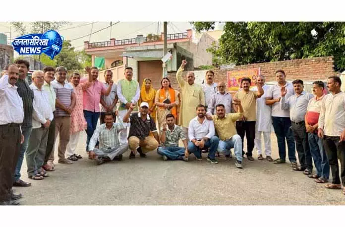 Jammu: आउटरीच और कार्यकुशलता बढ़ाने के लिए रेखा कैडर में सुधार Jammu: आउटरीच और कार्यकुशलता बढ़ाने के लिए रेखा कैडर में सुधार