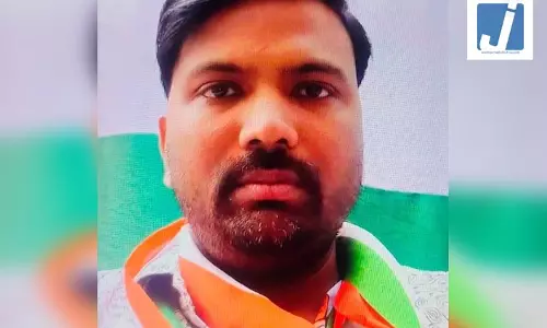 जर्जर मकान में खूनी खेल: चूड़ी कारोबारी को उतारा मौत के घाट, IAS के साले पर लगा आरोप जर्जर मकान में खूनी खेल: चूड़ी कारोबारी को उतारा मौत के घाट, IAS के साले पर लगा आरोप