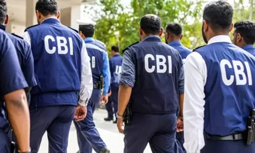 CBI की बड़ी कार्रवाई: ओडिशा के बालासोर में CGST सुपरिटेंडेंट 50,000 रुपये रिश्वत लेते गिरफ्तार CBI की बड़ी कार्रवाई: ओडिशा के बालासोर में CGST सुपरिटेंडेंट 50,000 रुपये रिश्वत लेते गिरफ्तार