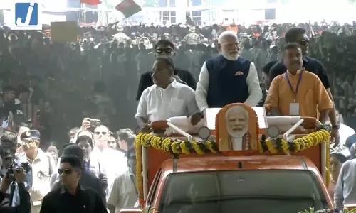 LIVE: कुछ देर में शुभेंदु अधिकारी लेंगे शपथ, ब्रिगेड परेड ग्राउंड पहुंचे PM मोदी LIVE: कुछ देर में शुभेंदु अधिकारी लेंगे शपथ, ब्रिगेड परेड ग्राउंड पहुंचे PM मोदी
