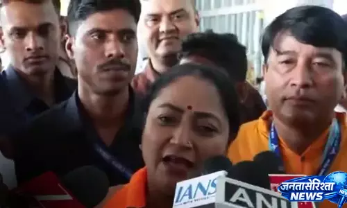 “बंगाल की बेटियों ने 15 साल जुल्म सहे” : Rekha Gupta की मौजूदगी को लेकर चर्चा “बंगाल की बेटियों ने 15 साल जुल्म सहे” : Rekha Gupta की मौजूदगी को लेकर चर्चा