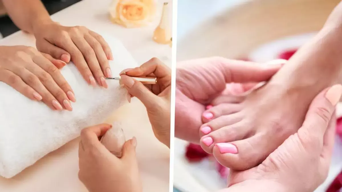 मदर्स डे स्पेशल: घर पर मैनी-पेडी से अपनी माँ को दें स्पा ट्रीटमेंट मदर्स डे स्पेशल: घर पर मैनी-पेडी से अपनी माँ को दें स्पा ट्रीटमेंट