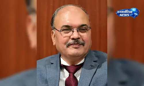 Karnataka : एडमिशन ओवरसीइंग कमेटी प्रमुख की नियुक्ति के बाद भी अटका काम Karnataka : एडमिशन ओवरसीइंग कमेटी प्रमुख की नियुक्ति के बाद भी अटका काम